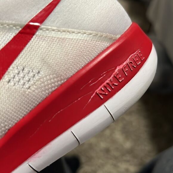 🔥🔥 NIKE Women's Free TR 6 Training Running Shoes White Red 833413-162 - GUC - Picture 16 of 16
